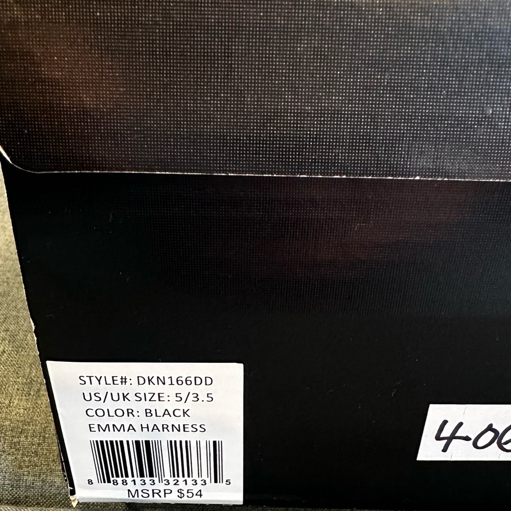 New DKNY Girl's US/UK SIZE: 5/3.5 Emma Harness Faux Leather Black Boots NWT - Picture 6 of 12